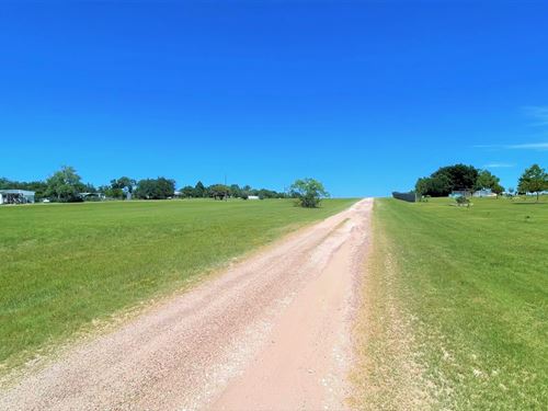.23 Acre Cleared Lot for Cottage : Howardwick : Donley County : Texas