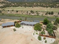 Home with River Frontage : Howard : Fremont County : Colorado