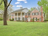 Historic Colonial Home for Sale : Paris : Lamar County : Texas