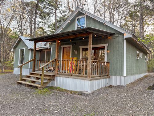 Lost Cabins at Petit Jean : Morrilton : Conway County : Arkansas