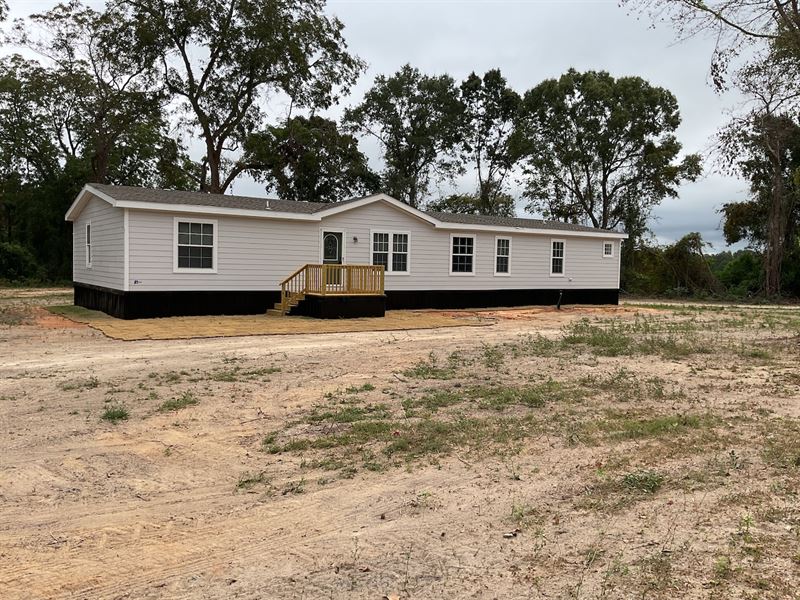 Honoraville Rd Mobile Home : Honoraville : Crenshaw County : Alabama
