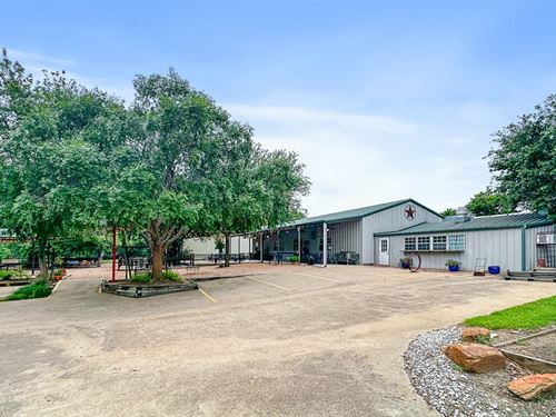 Restaurant, 223 Depot St, Mansfi : Mansfield : Tarrant County : Texas