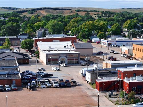 Prime Commercial Property-Downtown : Ord : Valley County : Nebraska