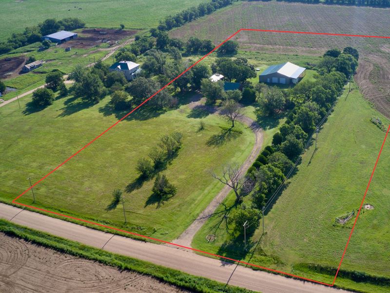 Barton County Lodge, Shop Cabin : Claflin : Barton County : Kansas