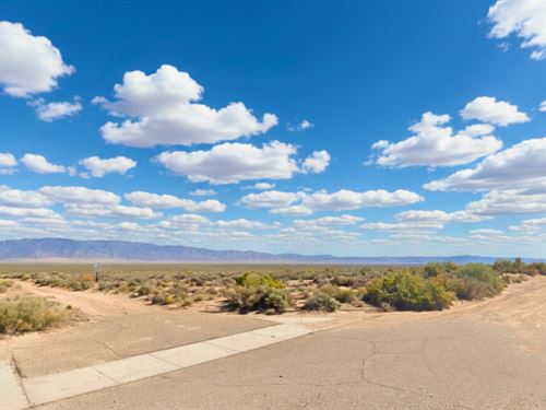 Wide Open Space, Dirt Road Access : Belen : Valencia County : New Mexico