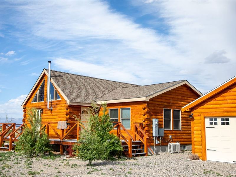 Log Home on Country Acreage Near DE : Delta : Delta County : Colorado