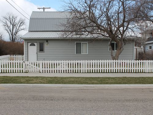 212 East 3rd Ave : Big Timber : Sweet Grass County : Montana