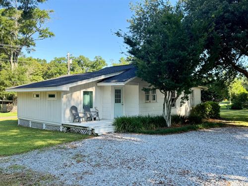 Cottage in Baldwin County, AL : Fairhope : Baldwin County : Alabama