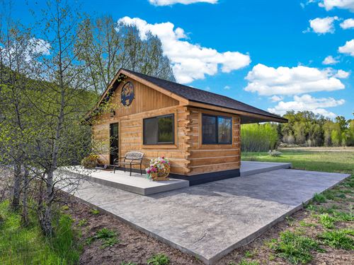 Big Laramie Hideaway : Jelm : Albany County : Wyoming