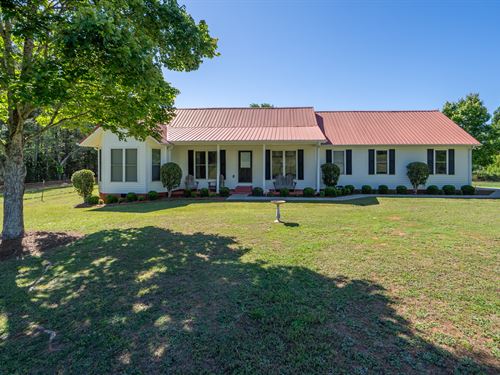 Custom-Built Estate on 6 Acres : Monroe : Walton County : Georgia