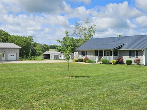 Country Home, Barn, Guest House : Summersville : Texas County : Missouri