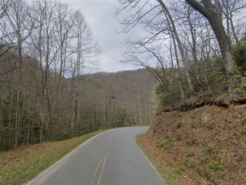 1.39 Acre Mountainside Land : Franklin : Macon County : North Carolina