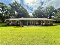 Ranch Revival : Brookhaven : Lincoln County : Mississippi