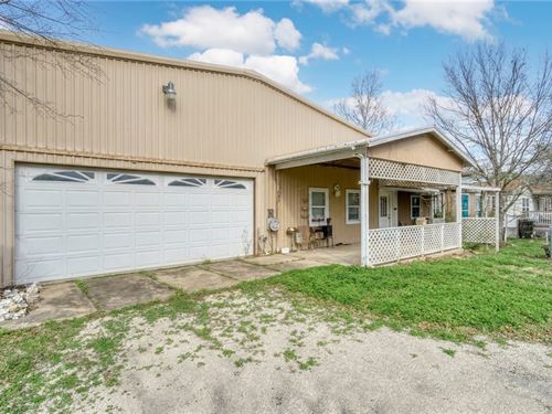 Just Listed, Nearly 16 Wooded Acre : Caldwell : Burleson County : Texas