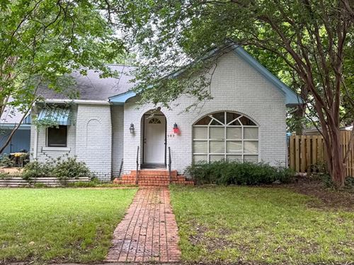 Home in Bolivar County at 502 Shelb : Cleveland : Bolivar County : Mississippi