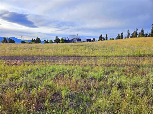 Hike Bike Paddle Two Blocks Away : Chiloquin : Klamath County : Oregon