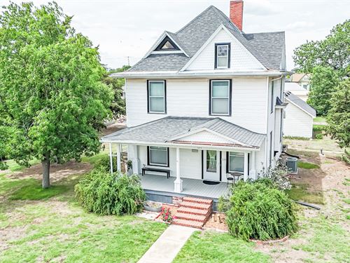 129 N Main : Kensington : Smith County : Kansas