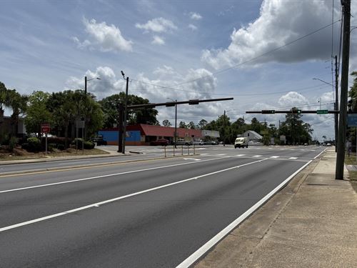 9 Acre Highway Frontage Development : Defuniak Springs : Walton County : Florida