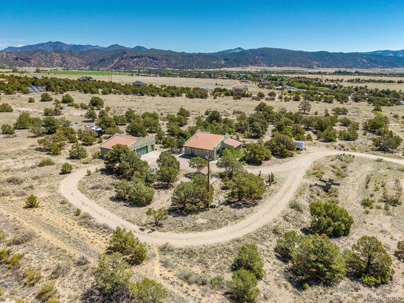 Distinctive Southwestern Style Home : Salida : Chaffee County : Colorado