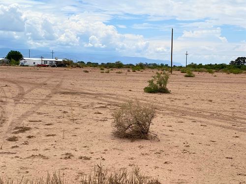 1 Acre with Power & Easy Access : Tularosa : Otero County : New Mexico