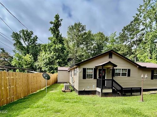Pike County MS Home With Handicap : McComb : Pike County : Mississippi