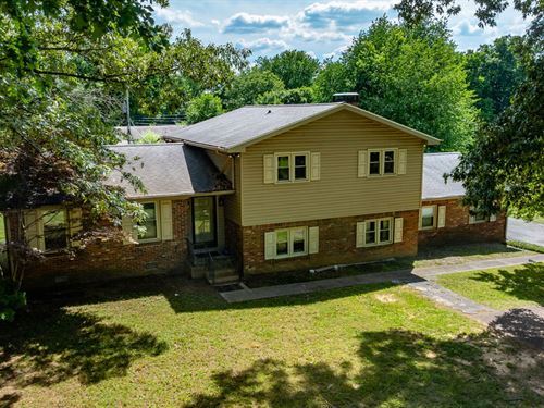Home on Country Club Ln : Hopkinsville : Christian County : Kentucky