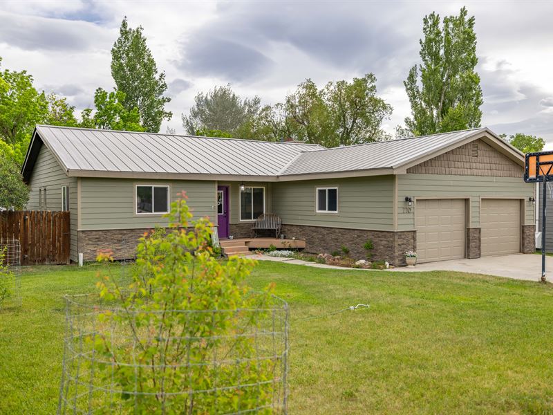 Southside Shoshone Family Home : Lander : Fremont County : Wyoming