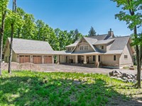 Big Lake Luxury : Watersmeet : Gogebic County : Michigan